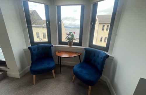 Gourock Apartment | Luxury Holiday Flat in the heart of Gourock, Inverclyde