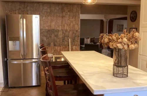 Madina House | Luxury Home away from Home mins from East Legon