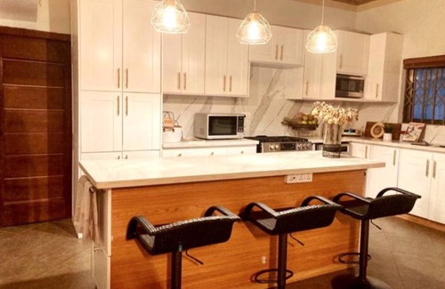 Madina House | Luxury Home away from Home mins from East Legon