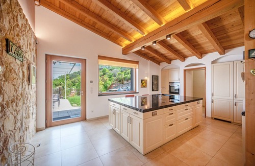 Brenzone sul Garda Villa | Luxury villa on quiet hillside with stunning views and romantic Olive Grove