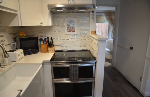 Viewpoint Condo | Luxury Lakefront MS Corporate Apartment with boat slip & lift included. Eagles!