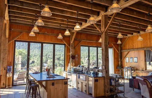 Howard Cabin | LUXURY LODGE ON THE ARKANSAS RIVER NEAR SALIDA COLORADO