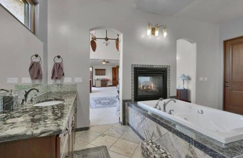 Parker Villa | Luxury Mansion Retreat Sleeps 20 Panoramic VIEWS