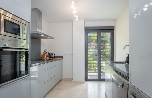 New Golden Mile Apartment | Luxury Marbella 2 Bed Apartment in Los Flamingos With Relaxing Panoramic Views