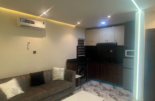 Mushin Apartment | Luxury & Modern Self Check-In Apts near Airport M03b