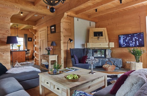 Szaflary Villa | Luxury Mountain Style Villa near Zakopane - sauna, pool, jacuzzi and fireplace