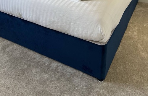 Stonnall House | Luxury New Build Property- Sleeps 11. Very spacious and comfortable