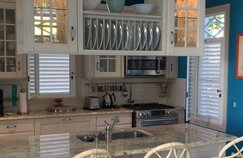 Cliffdwellers House | Luxury Ocean Front Villa Spectacular View Private Infinity Pool Perfect Location