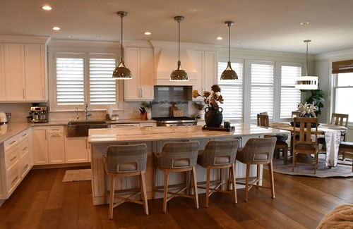 Newbury House | Luxury Ocean front home on Plum Island minutes from historic Newburyport.