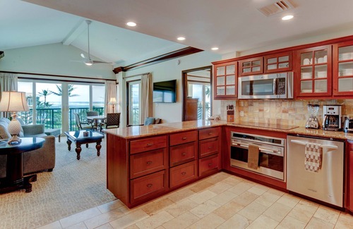 Wailua Condo | Luxury Oceanview Waipouli Beach Resort & Spa