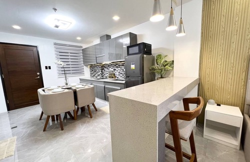 Malabanias Apartment | Luxury Pad Near Clark Pampangann