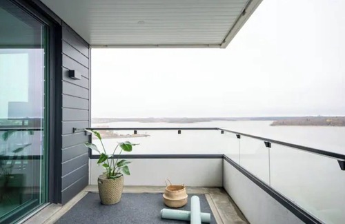 Kallio Condo | Luxury penthouse with stunning sea views & sauna