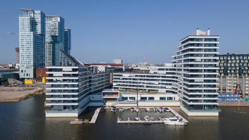 Kallio Apartment | Luxury penthouse with stunning sea views & private sauna