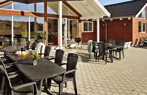 Nordborg House | Luxury Pool Retreat in Nordborg - By Traum Ferienwohnungen