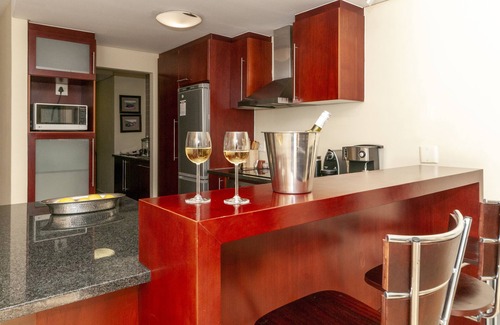 Strand Apartment | Luxury Remote Working Ocean View 1203. UPS