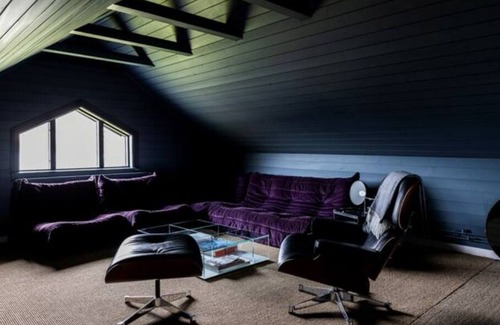 Kjosarhreppur House | Luxury renovated farmhouse with private hot tub and amazing views