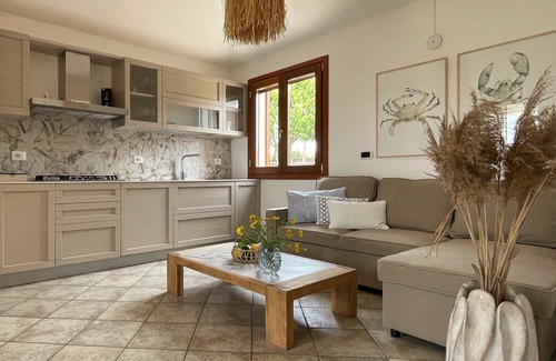 Tanaunella Villa | Luxury retreat 300 metres from the sea, with heated pool, fireplace and sauna.