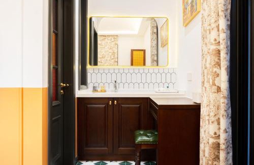 Suzhou Old Town House | Luxury Riverside House with Garden in Central Suzhou