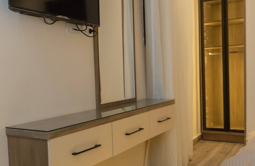 Al-'Umraniyah Bed & Breakfast | Luxury room few steps away from the Great Pyramids and Sphinx