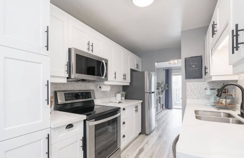 Bramalea House | Luxury room in a home - Brampton