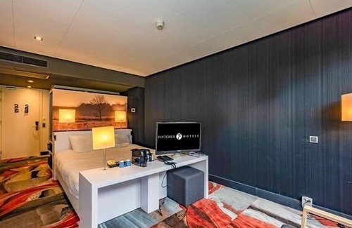 Uden Hotel | Luxury Room with Patio Free Parking Close to Nijmegen and Eindhoven