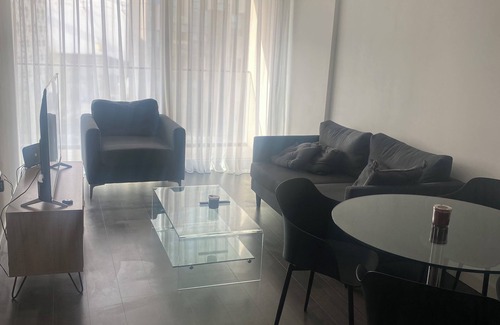 Peninsula Apartment | Luxury stay near O2 and Canary Wharf