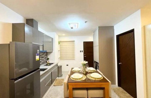 Malabanias Apartment | Luxury Suite near Clark Airport