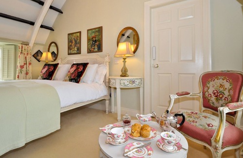 Clarinbridge House | Luxury Thatched Country House situated close to Clarenbridge