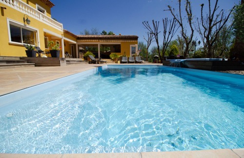 Le Luc Villa | Luxury villa 160 m2 air-conditioned, fenced garden 4000m2, swimming pool, heated jacuzzi, animals