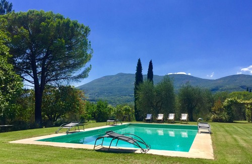 Cetona Villa | LUXURY VILLA MAGNOLIA HOUSE IN TUSCANY