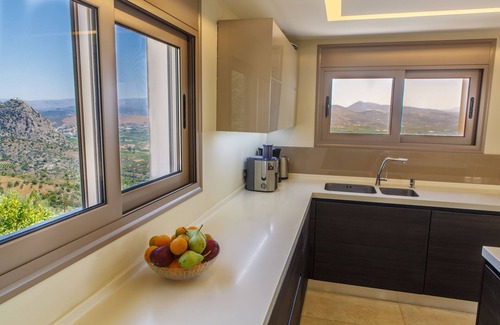 Nafplio Villa | Luxury Villa near Nafplio with panoramic views of the sea, Tolo & Mount Asini.