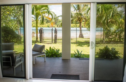 Port Vila Villa | Luxury villa on the beach!