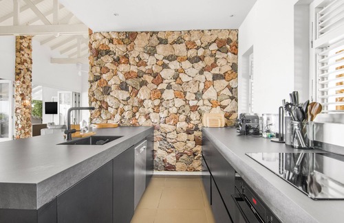 Sint Willibrordus Villa | Luxury villa right by the sea with private beach.