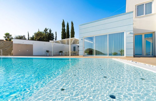 Montallegro Villa | Luxury villa with pool, sea view, Bovo Marina, Sicily