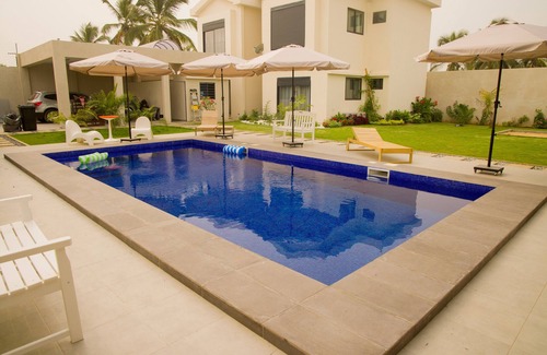 Vogan Villa | Luxury villa with pool - 10 minutes from the beach!