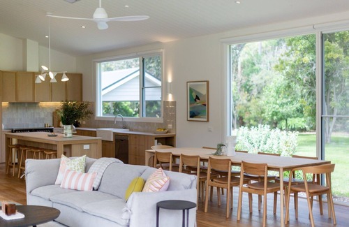 Balnarring House | Luxury Villas Balnarring Botanical Cottage (Heated Pool)