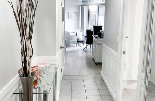 Bathurst Quay Condo | Luxury Waterfront Downtown Condo w/Pool & Parking