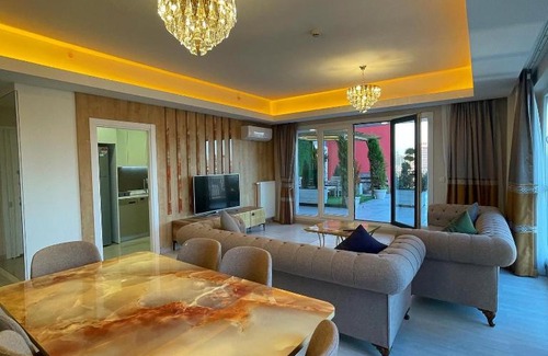 Mahmutbey Apartment | Luxury ZmZm terrace