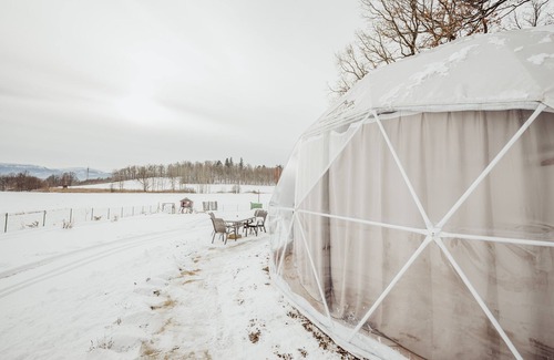 Lomnica RV Rental | Luxus im Herzen des Riesengebirges Glamping-zelte