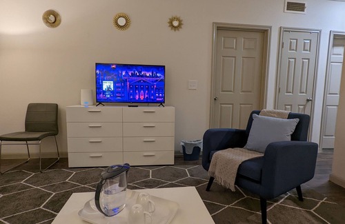 Nassau Bay Apartment | Luxy 1-Bd, 1-Ba Apt near Space Center Houston