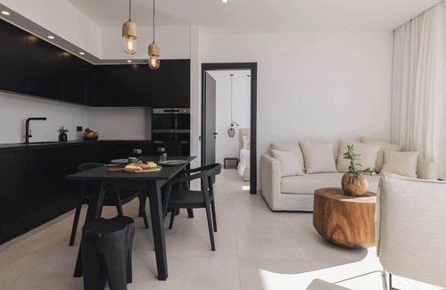 Paleros Apartment | LUZAZUL – Luxurious 2-Bedroom Apartment with Jacuzzi & Breathtaking Ionian Sea V