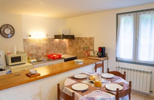 Meyrueis House | Lzt325b - Meublé de Tourisme 2 Étoiles 5 Pers à Sérigas