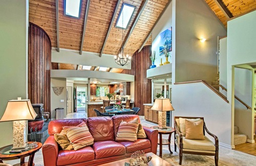 Honokaa House | 'M'la Lani' Home on 5 Acres, w/ Gas Grill!