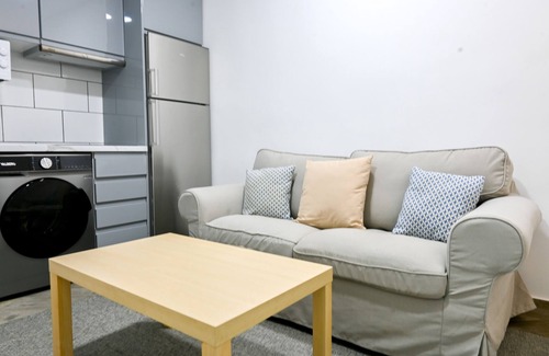 Ciudad Universitaria Apartment | M (RVI40) Cozy one-bedroom apartment in Cuatro Caminos