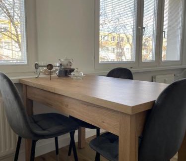 Piotrkow Trybunalski Apartment | M62