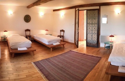 Unzent House | Macara