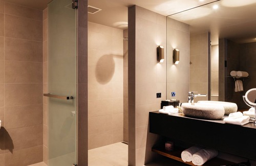 Sullivan's Cove Hotel | MACq 01 Hotel