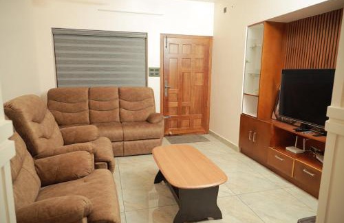 Kazhakuttam Apartment | Maddy's Mansion A luxury villa at Akkulam