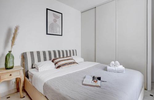 Madeleine Apartment | Madeleine & Champs-Élysées - 2BR 2BA with Balcony - Paris Vacation Rentals