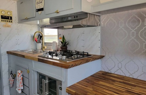 Port Lavaca Apartment | Maggie · Maggie At The Beach - Waterfront Retro Retreat